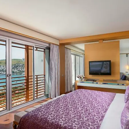 Otel Kefaluka Herşey Dahil