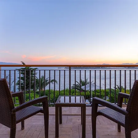 Kefaluka Herşey Dahil Otel 5*